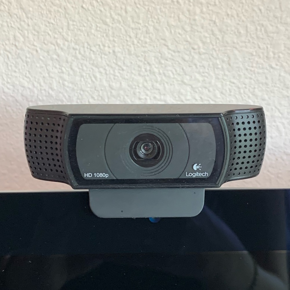 📷🖥  Logitech HD 1080p Webcam w/ USB Plug-In